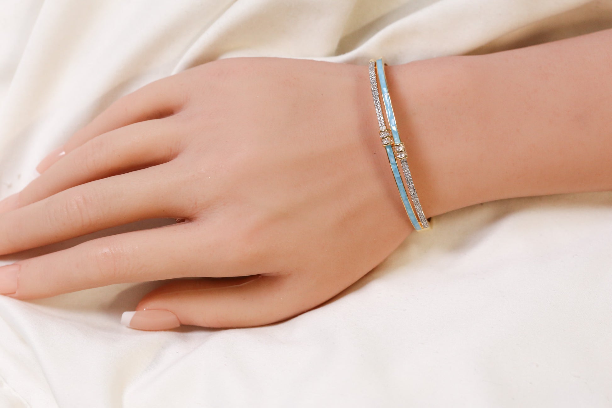 MOP Openable Micro CZ Bracelet- Teal