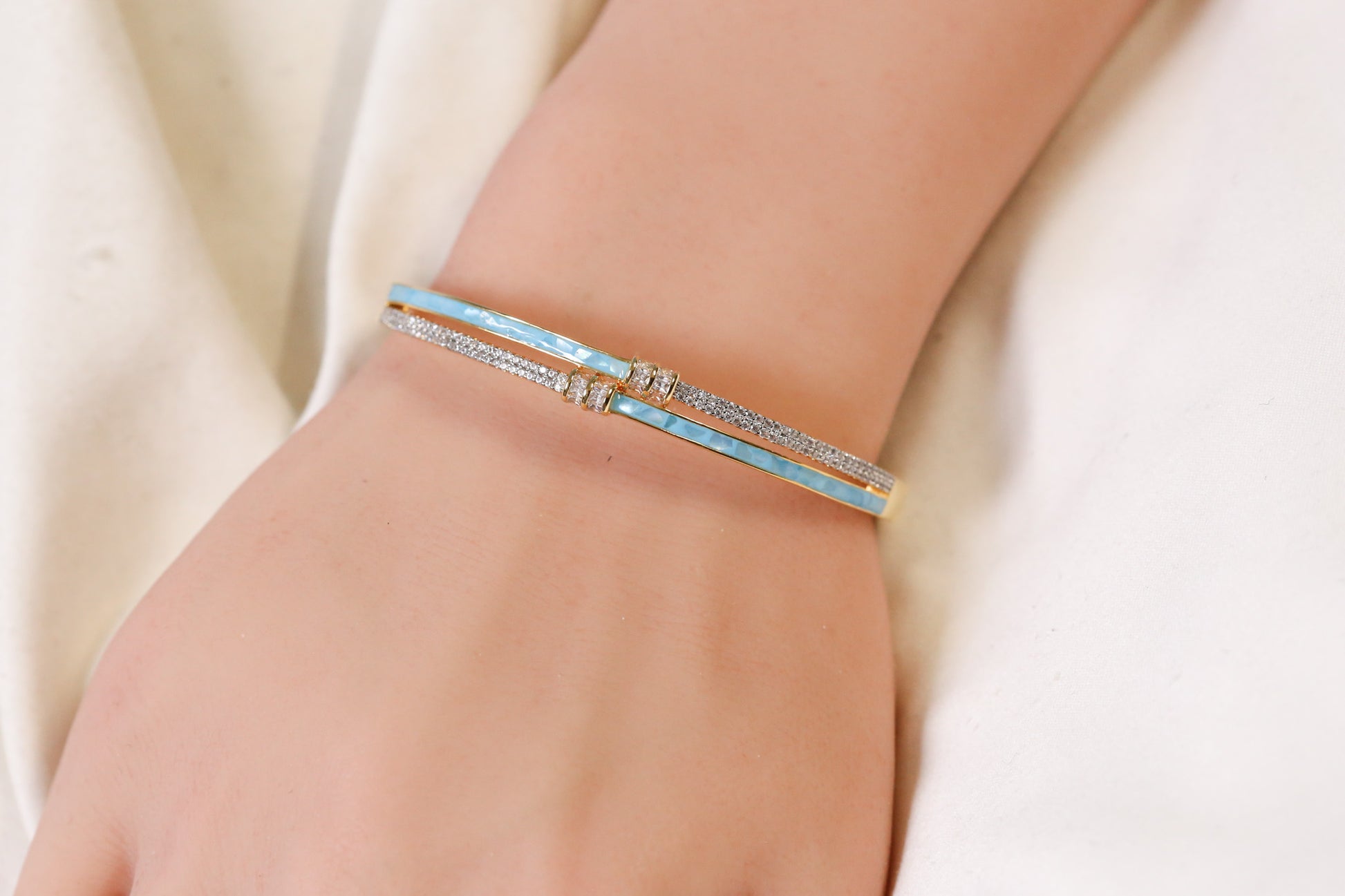 MOP Openable Micro CZ Bracelet- Teal