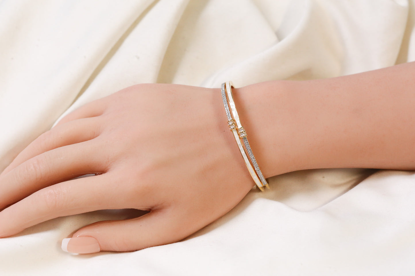 MOP Openable Micro CZ Bracelet- Ivory