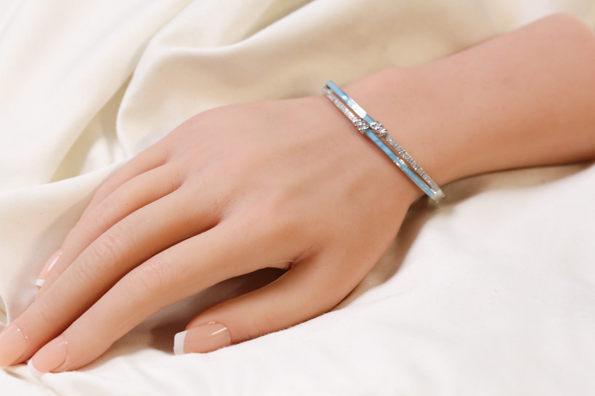 MOP Openable Micro CZ Bracelet- Silver & Teal