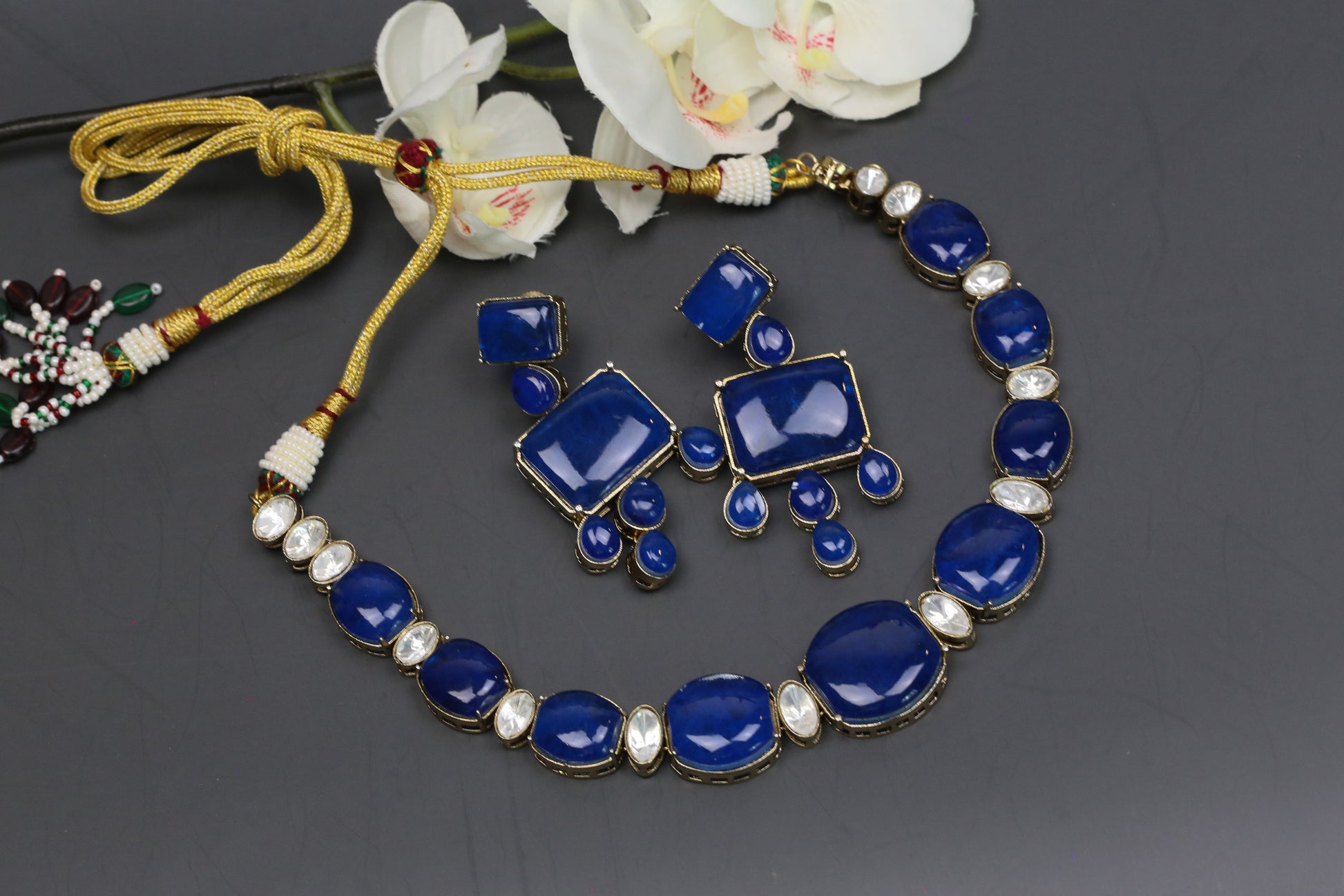 Pota Doublet & Uncut Kundan Necklace Set - Blue