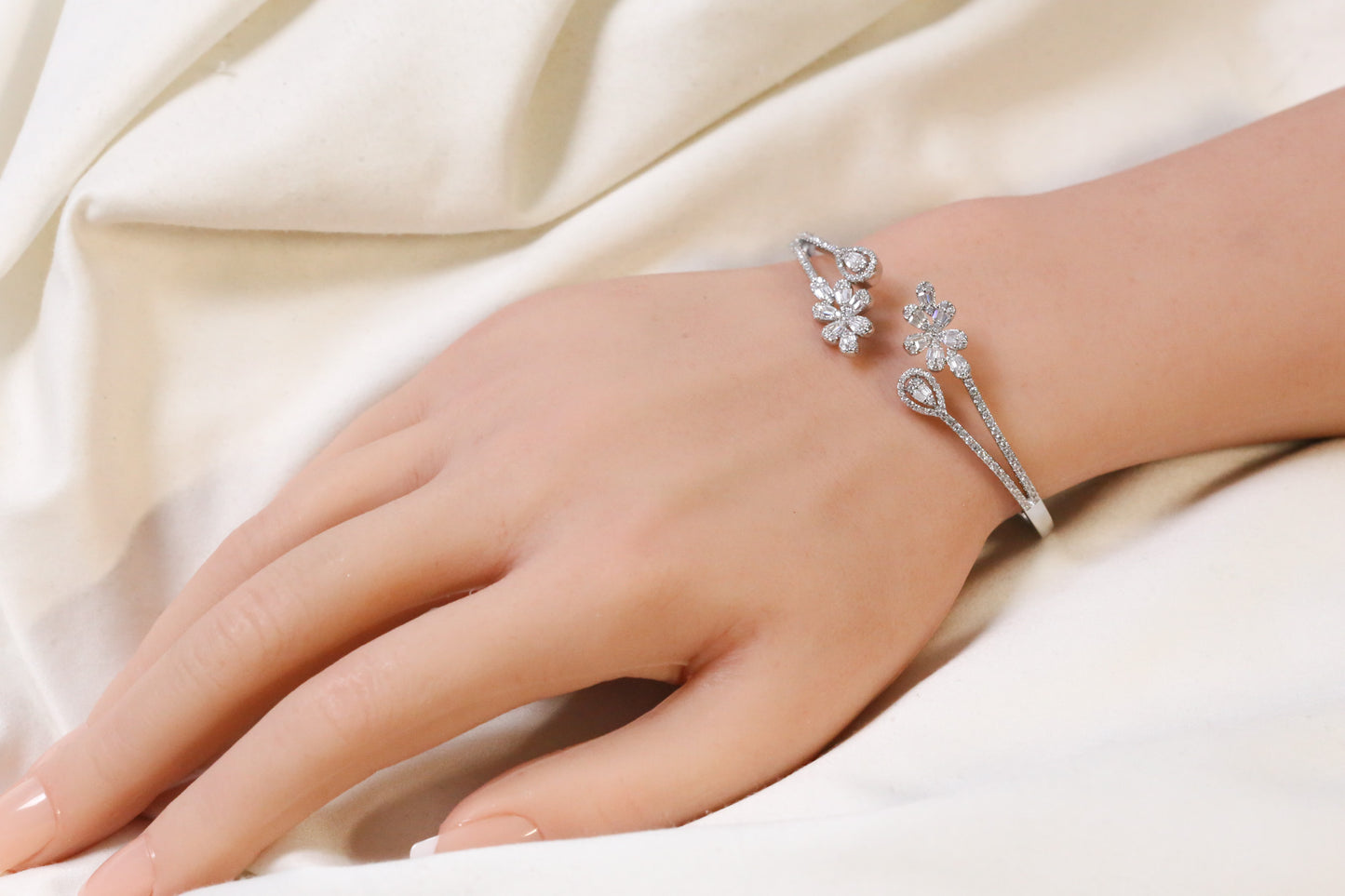 Sura Openable Micro CZ Bracelet- Silver