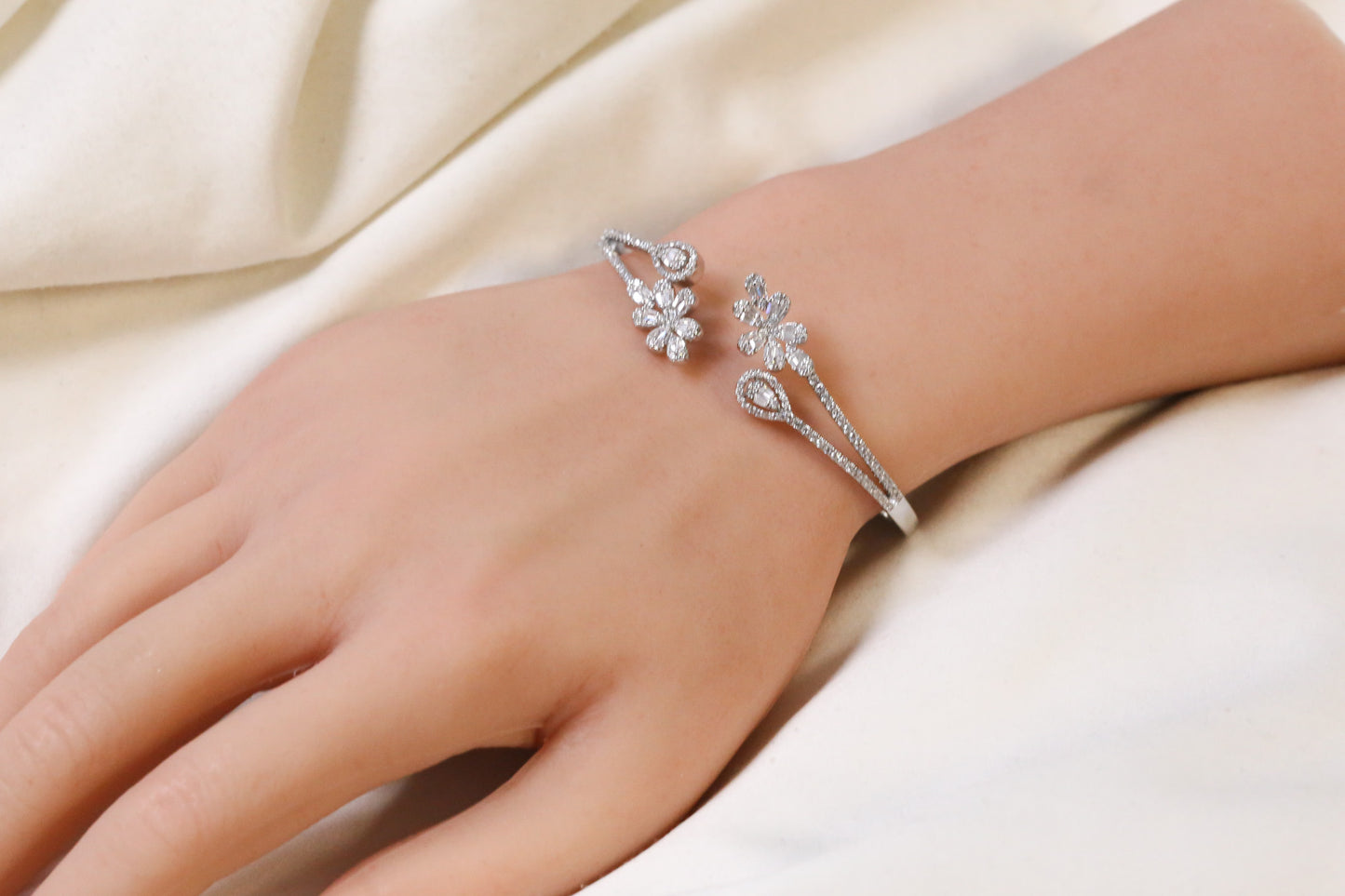 Sura Openable Micro CZ Bracelet- Silver