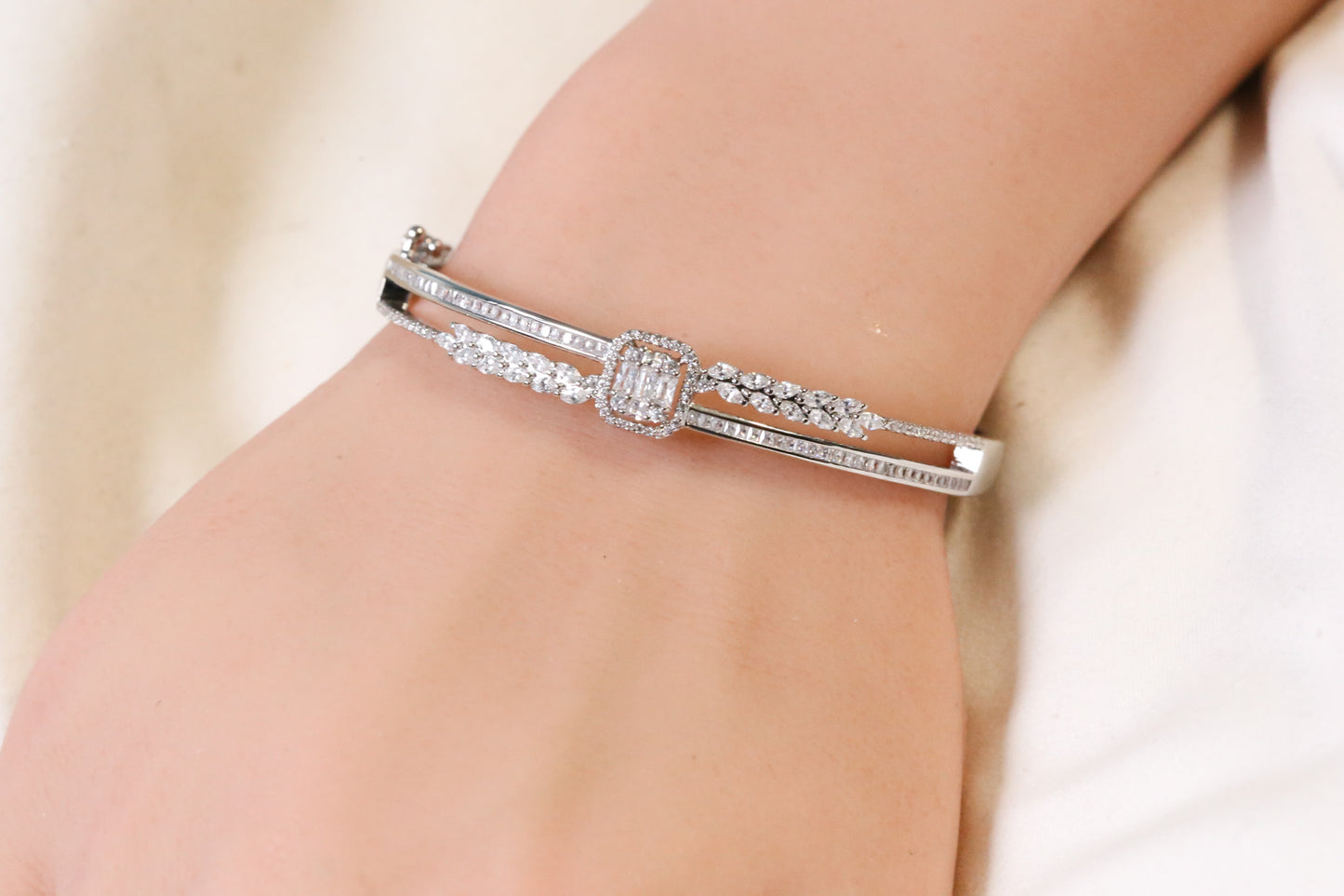 Olga Openable Micro CZ Bracelet- Silver