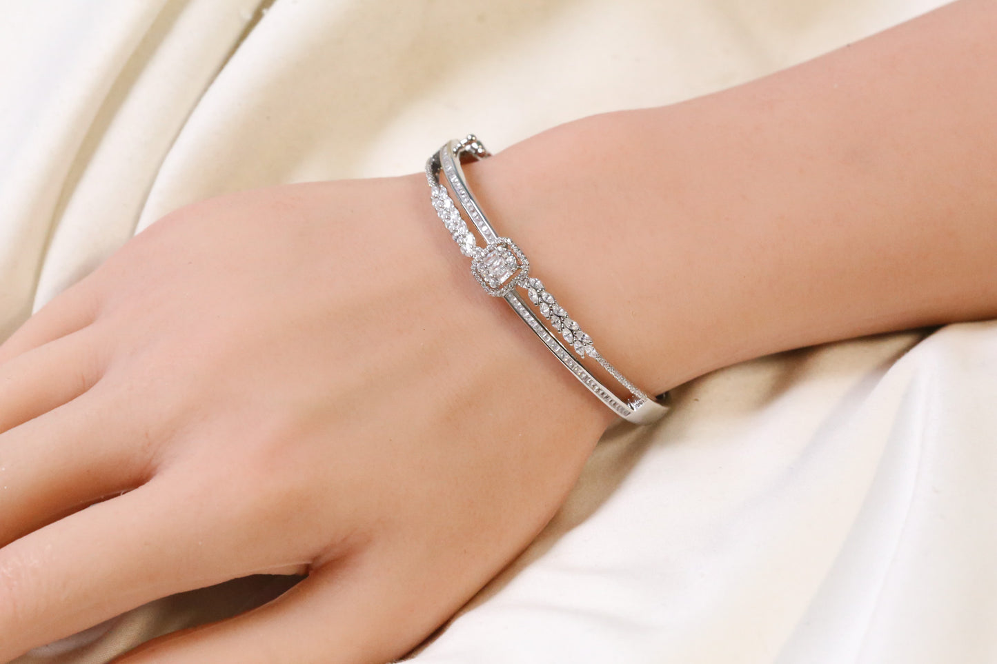 Olga Openable Micro CZ Bracelet- Silver