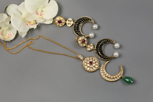 Kareena Kundan Enamel Necklace Set