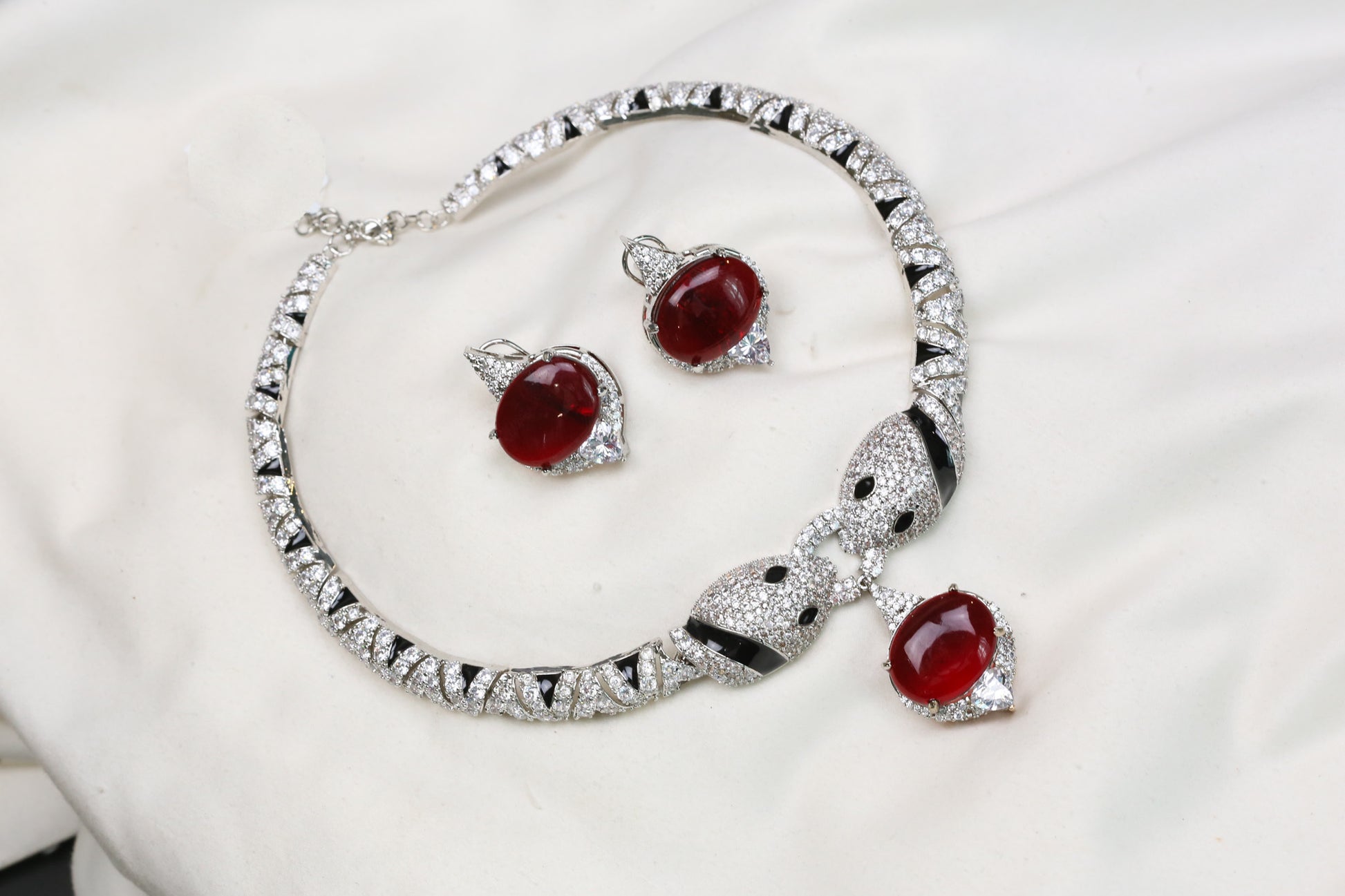 Designer Pota Doublet Choker Set