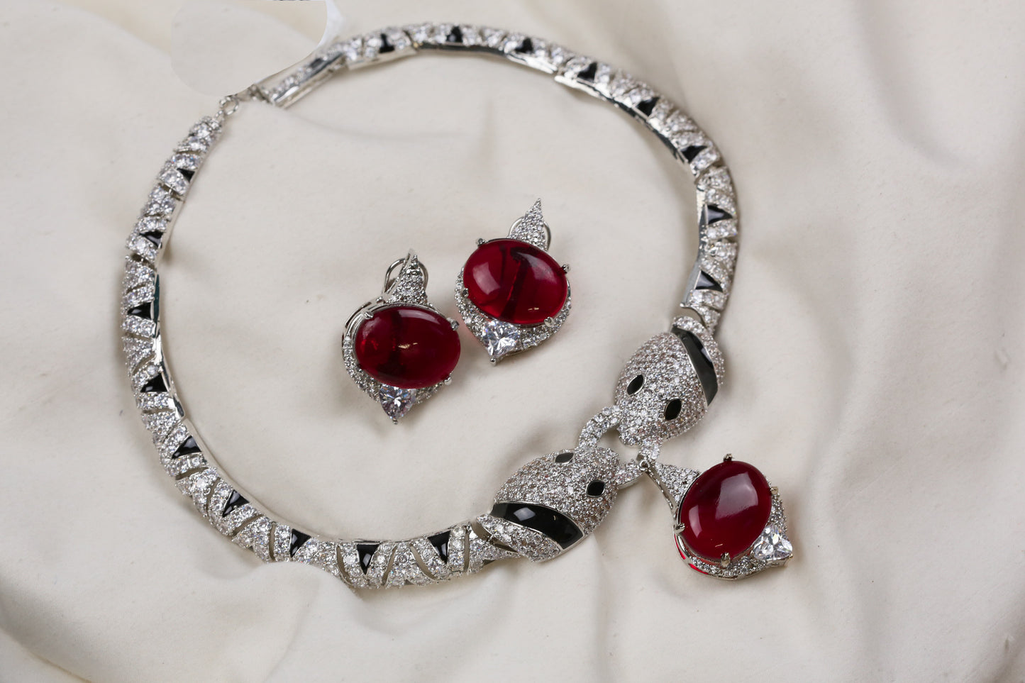 Designer Pota Doublet Choker Set