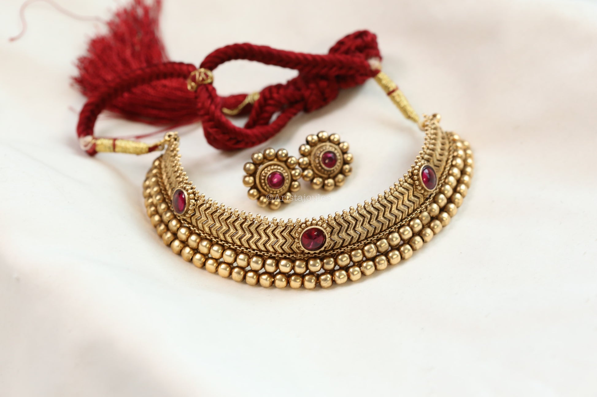 Karnika Antique Gold Thusi Necklace Set - Red