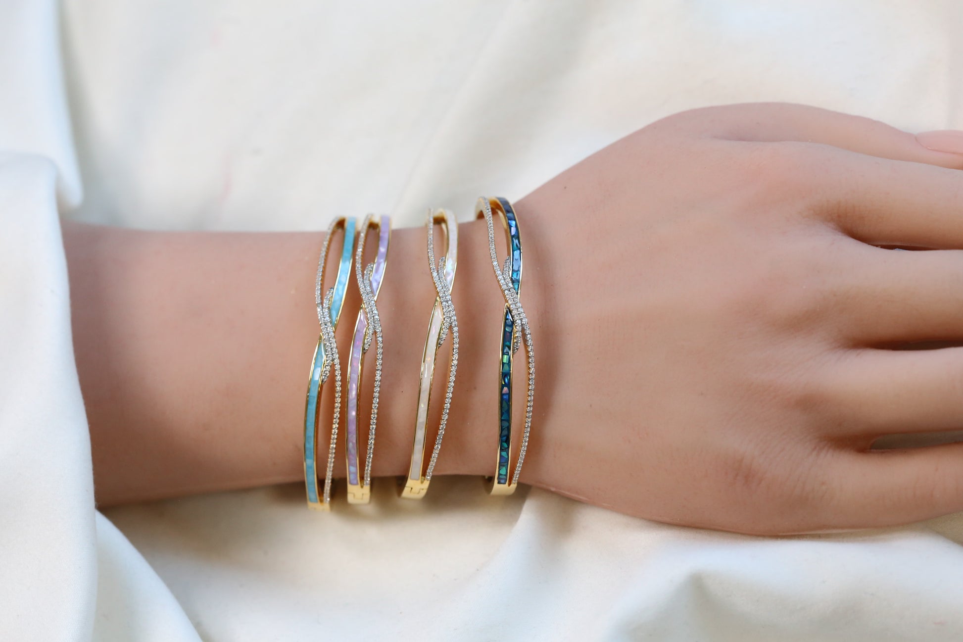 Aura Openable Micro CZ Bracelet- Gold