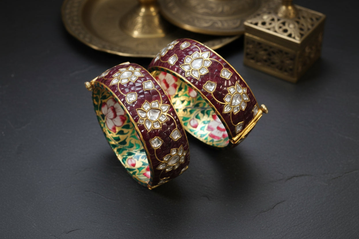 Aayat Takkar Jadau Kundan Bangle - Red