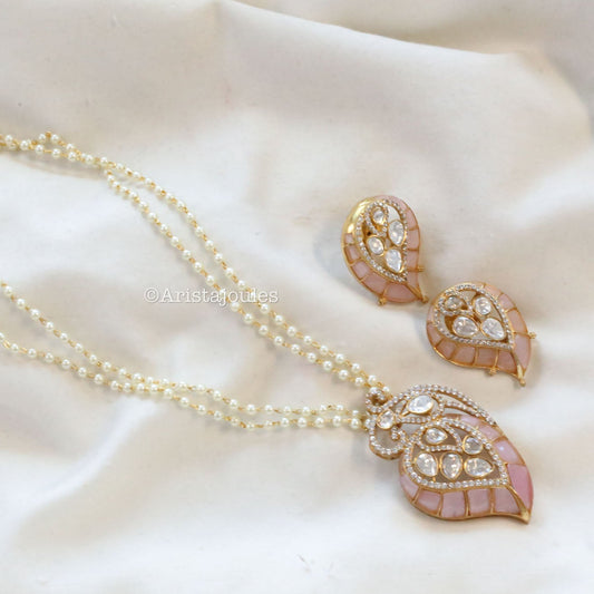 Takkar Kundan & Polki Pendant Set - Blush Pink