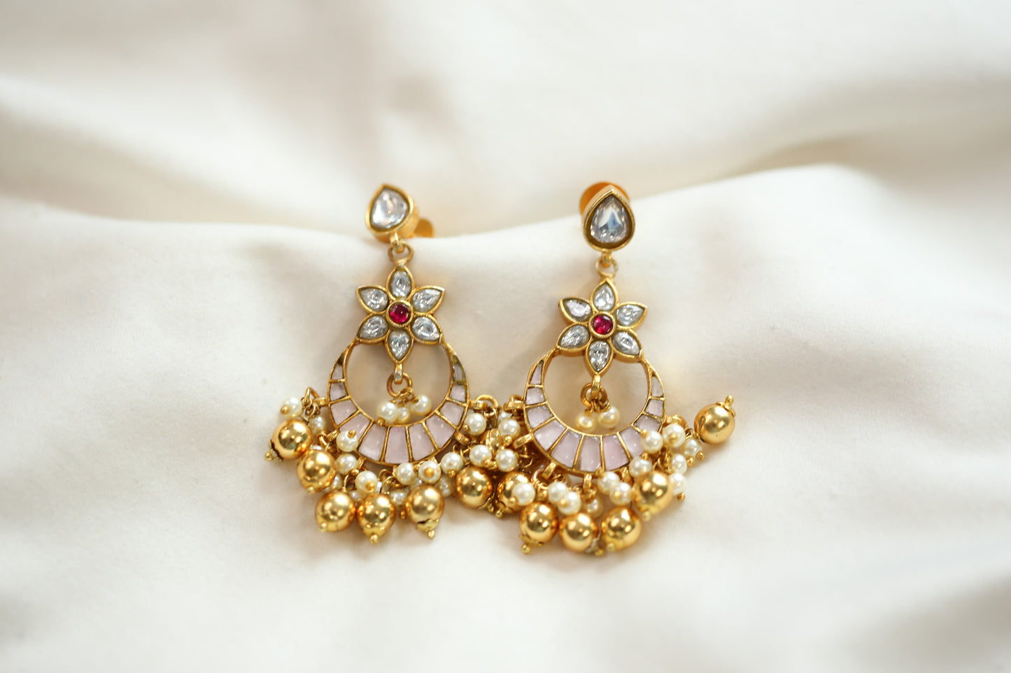 Saranya Jadau Takkar Kundan Chandbaali -Blush Pink