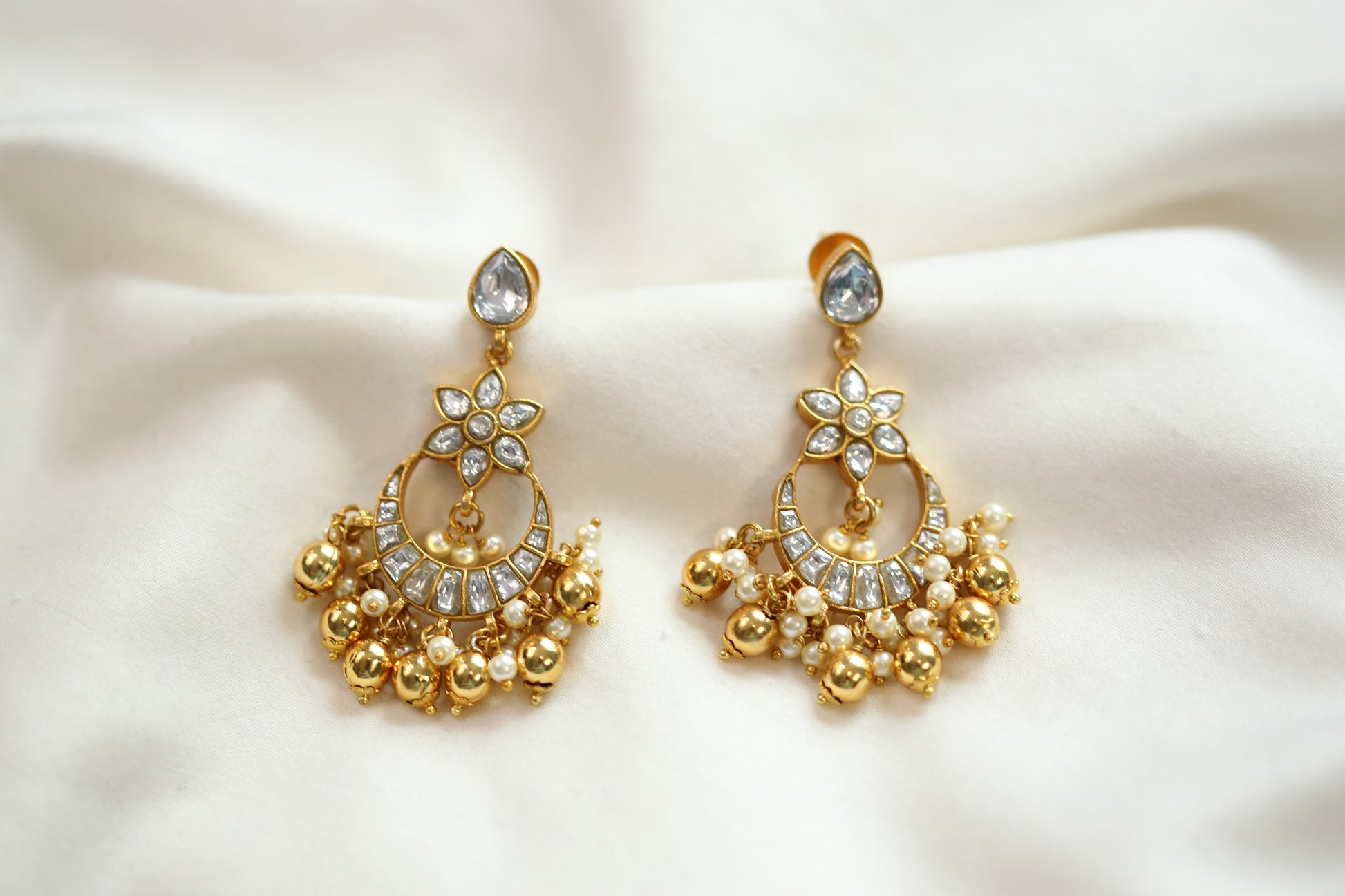 Saranya Jadau Takkar Kundan Chandbaali - Clear