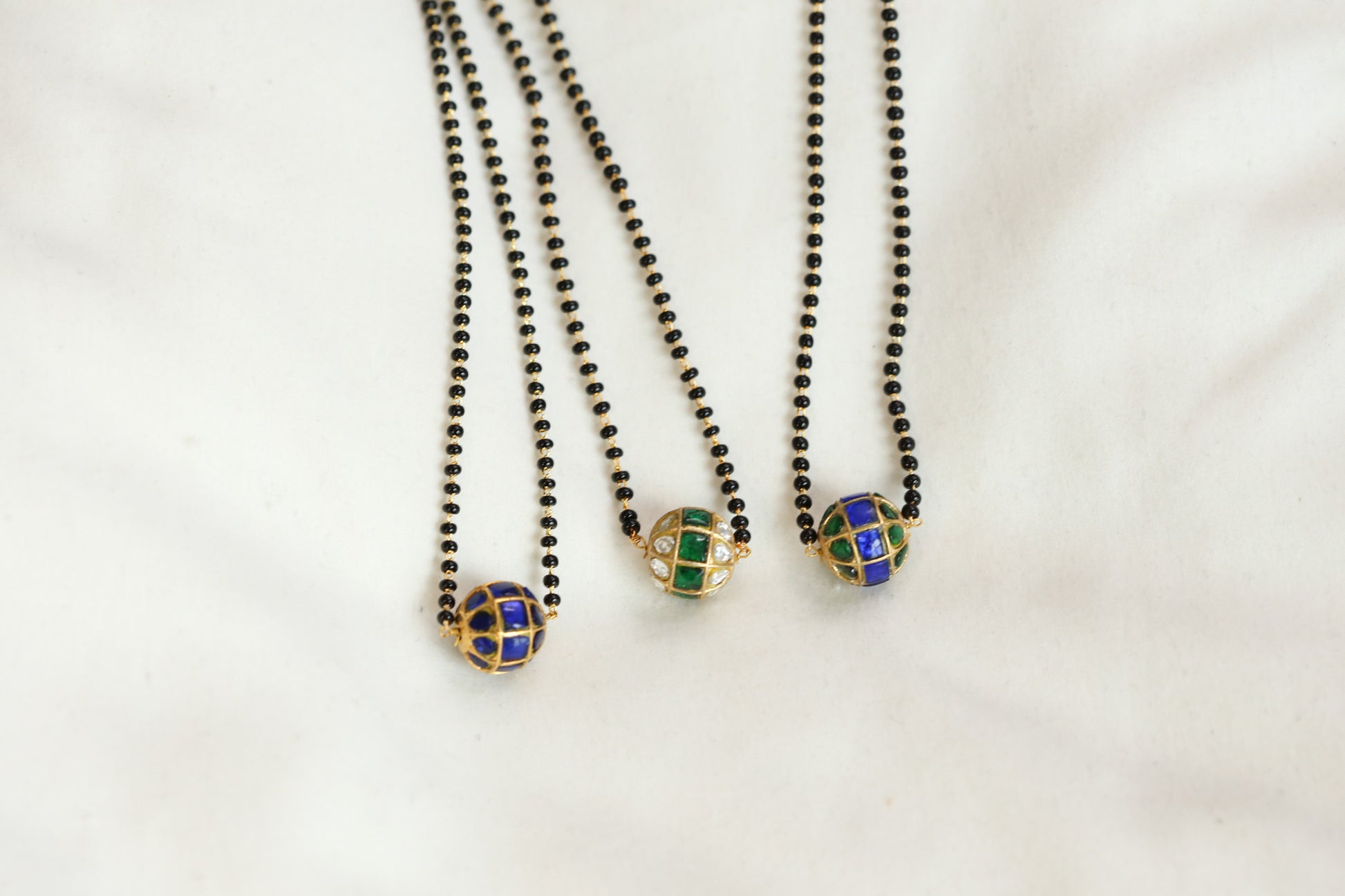 Jadau Ball Black Bead Necklace