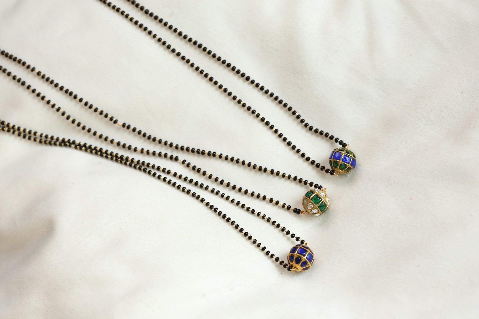 Jadau Ball Black Bead Necklace