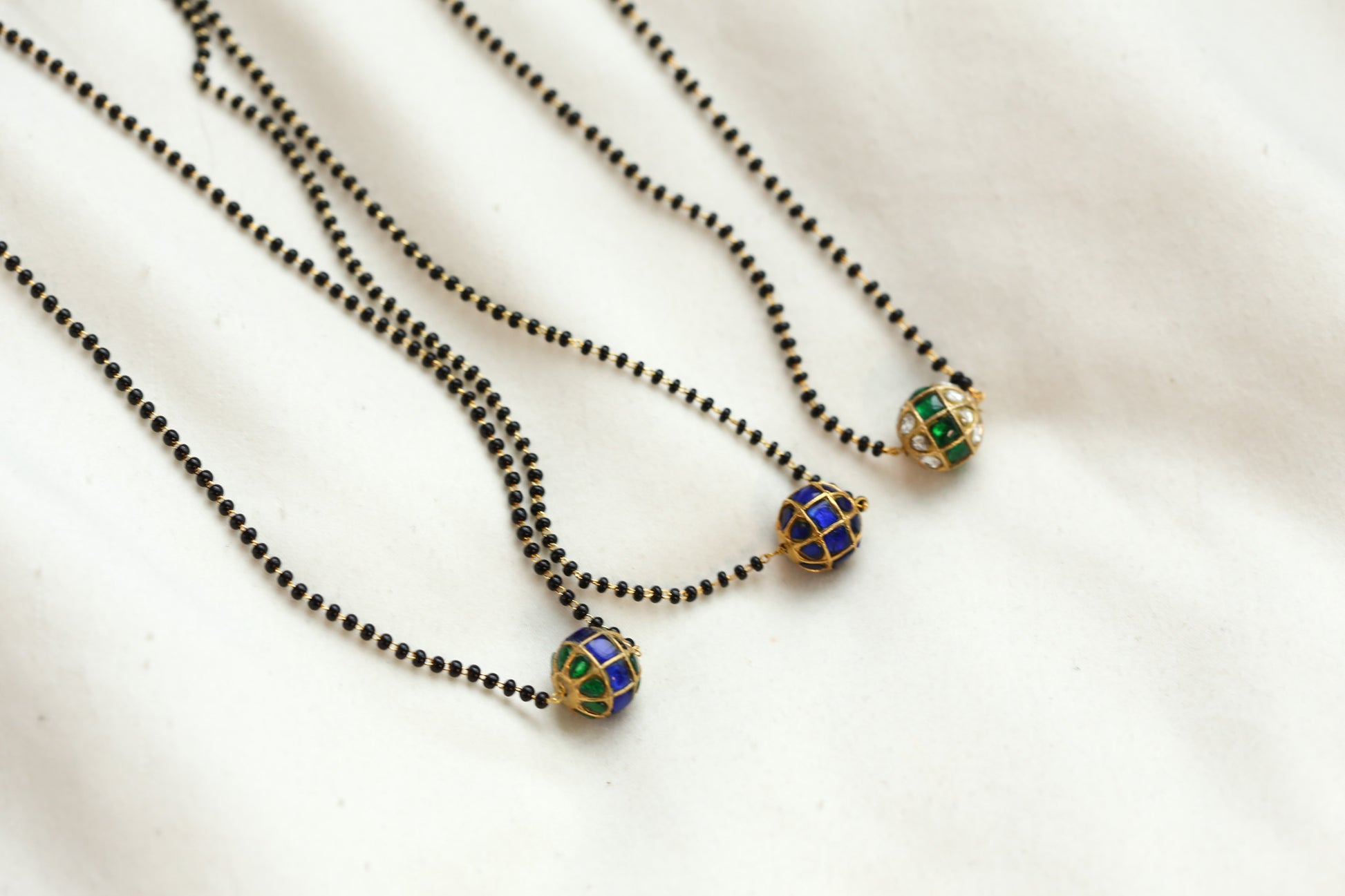 Jadau Ball Black Bead Necklace
