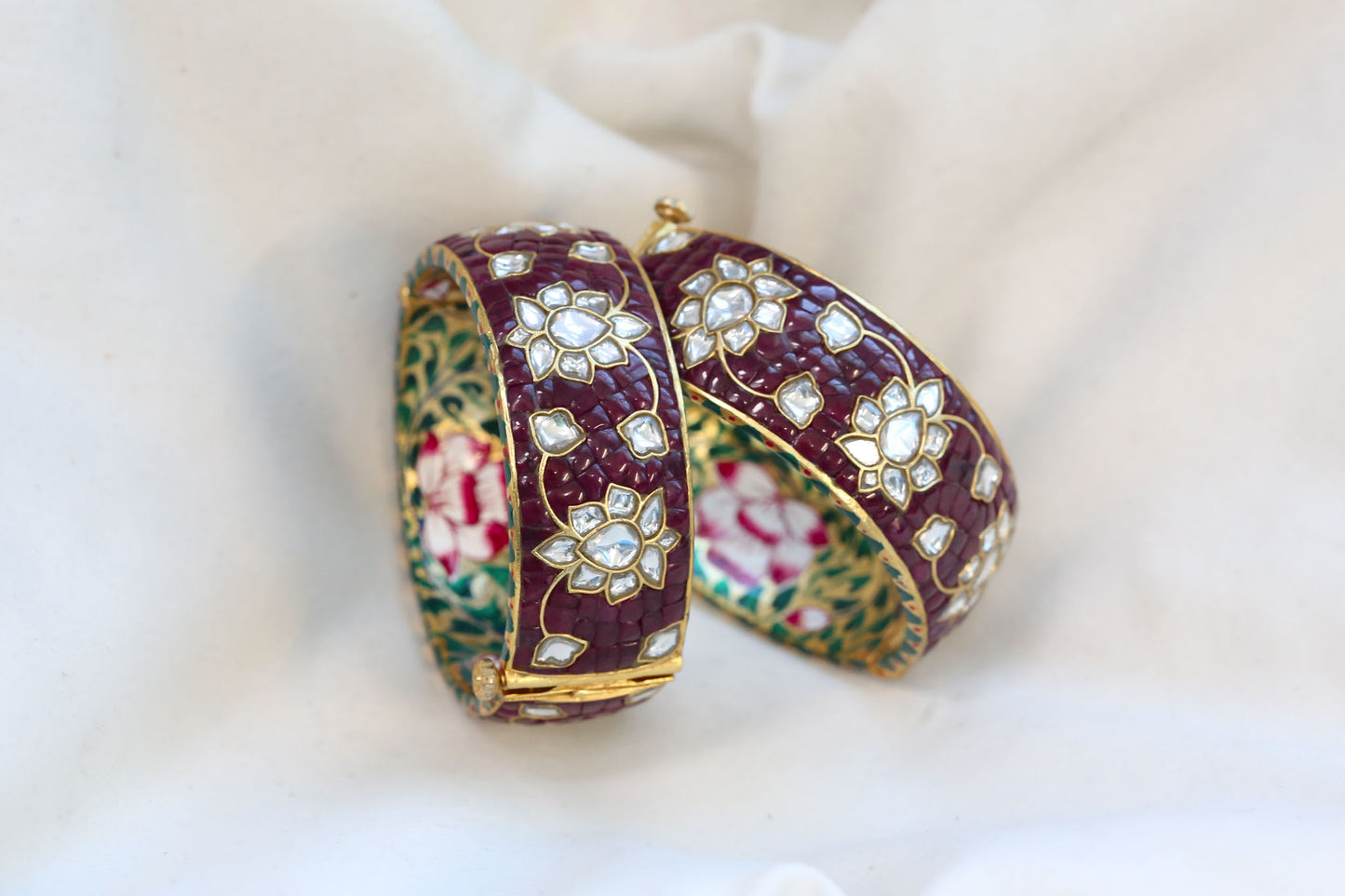Aayat Takkar Jadau Kundan Bangle - Red