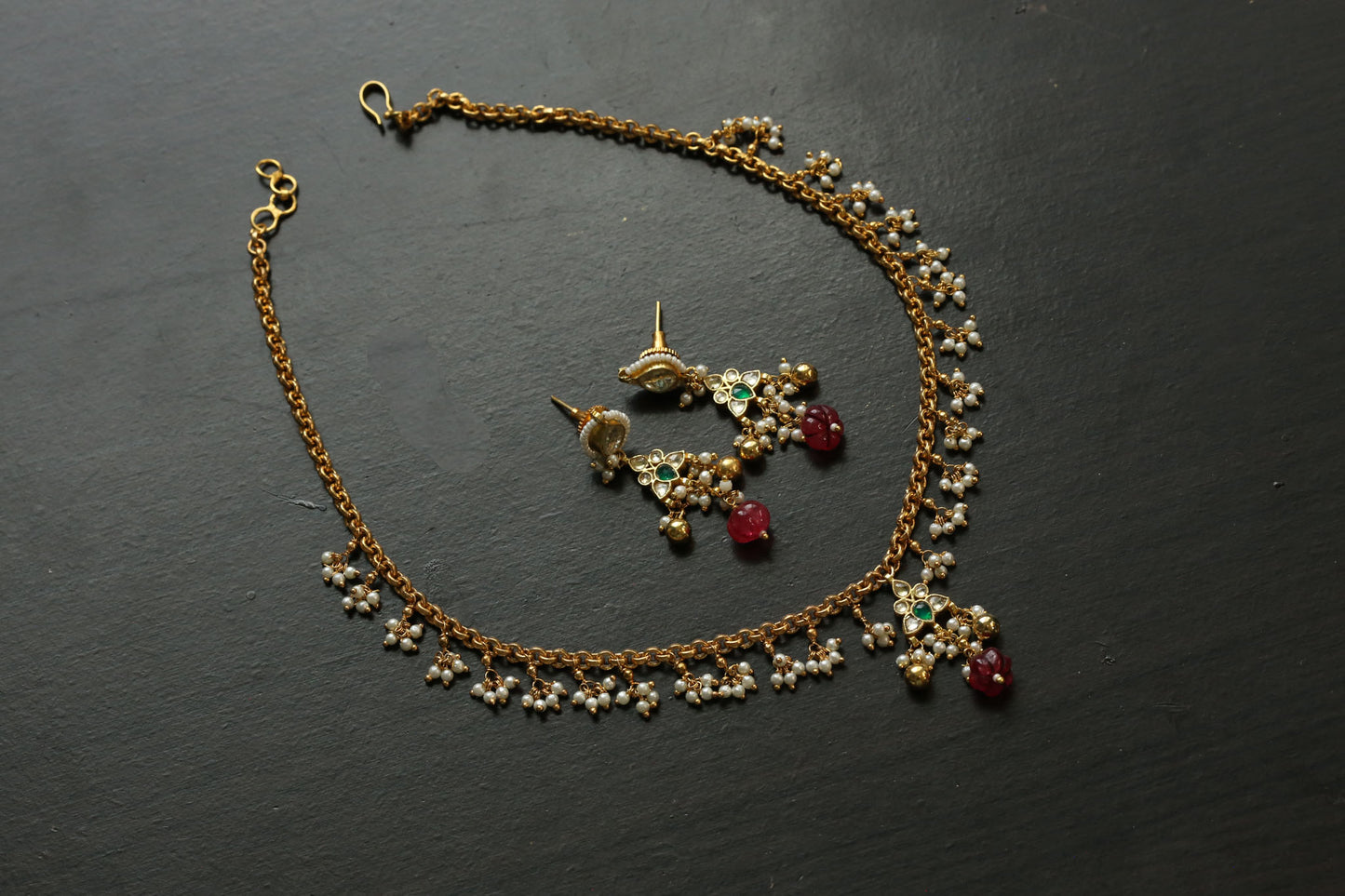 Dainty Pachi Kundan Necklace Set