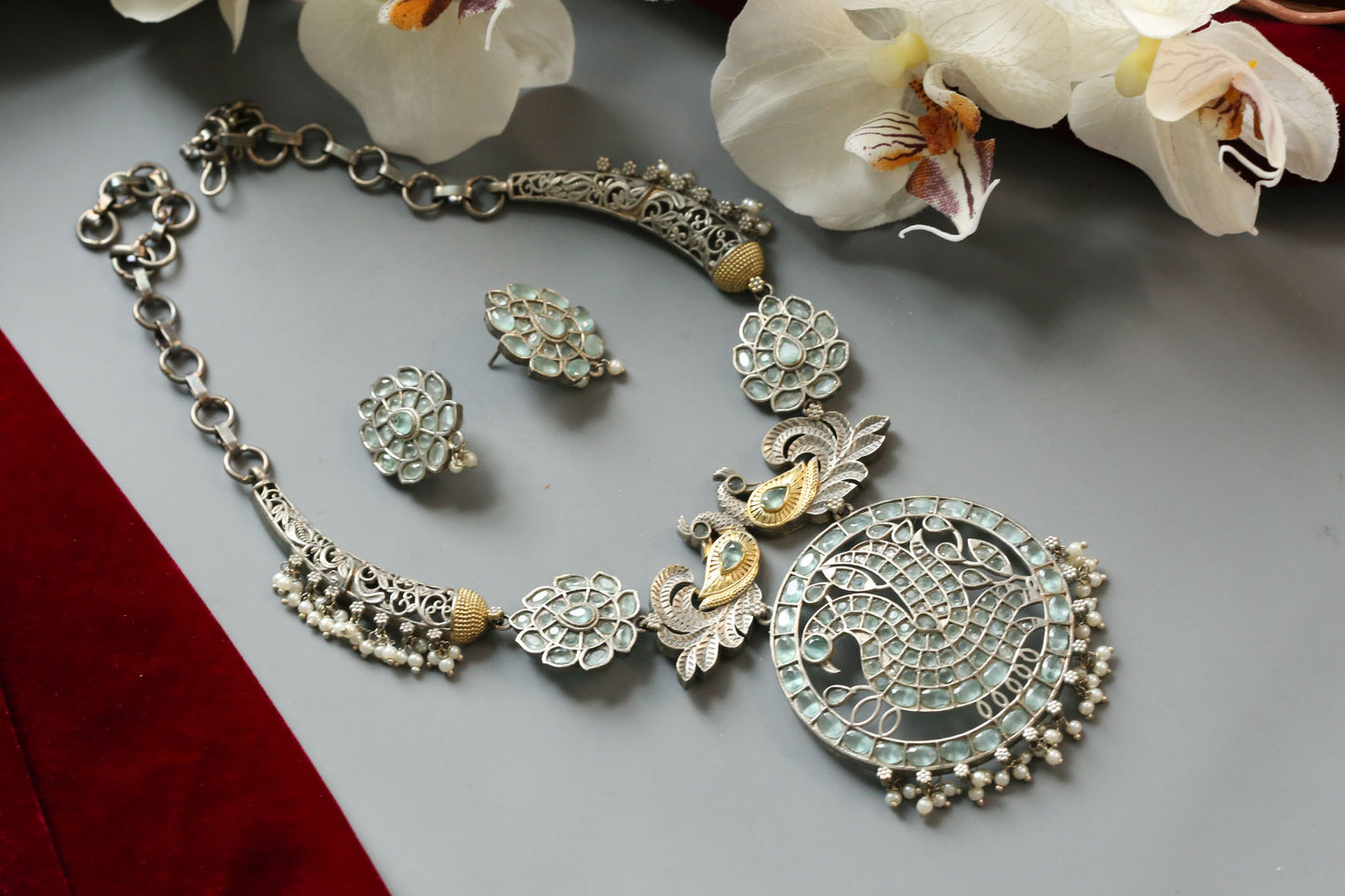 Mint Dual Tone Hasli Necklace Set