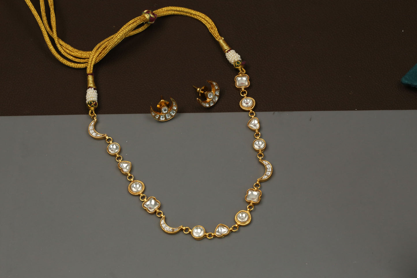 Dainty Chand Tara Kundan Necklace Set