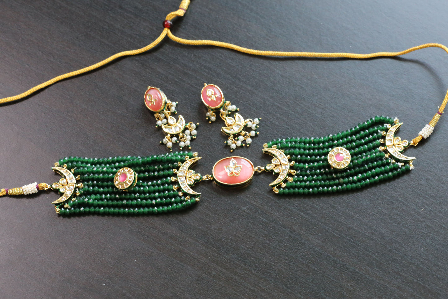 Inlay Kundan Beaded Choker Set - Dark Green