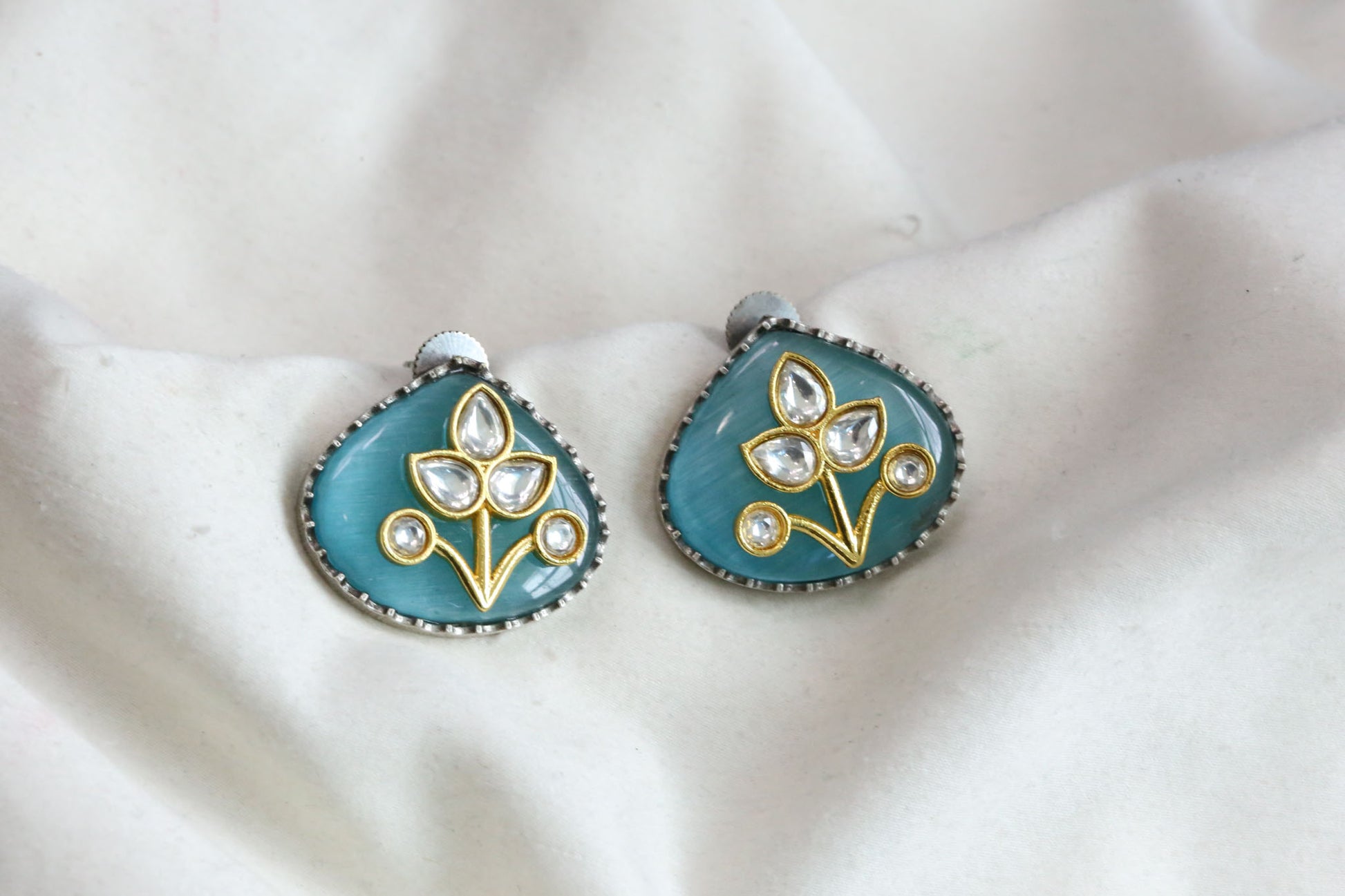 Inlay Kundan Work Studs