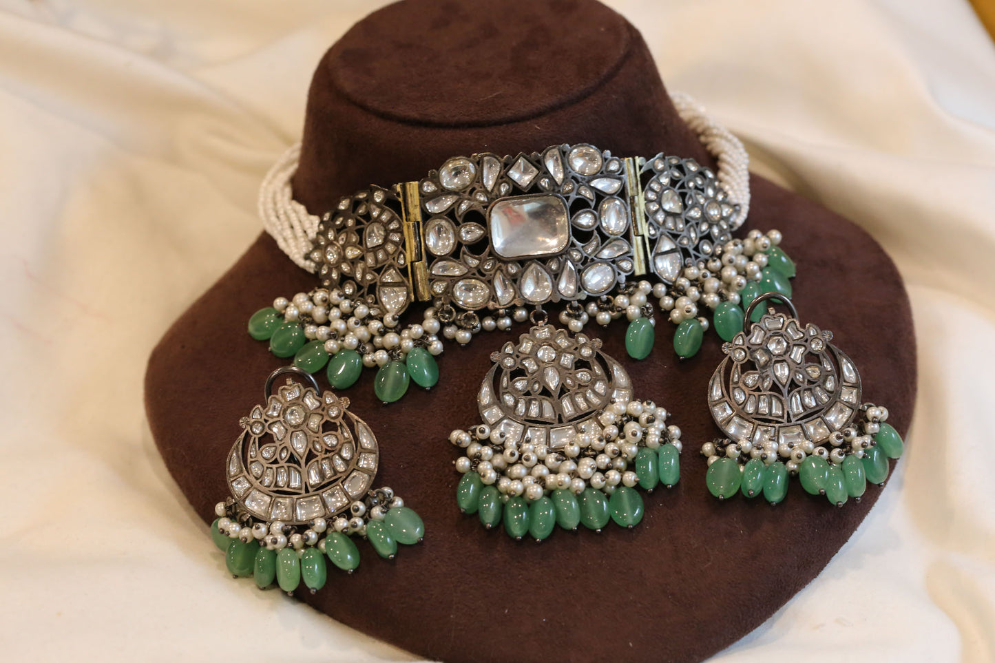 Kashish Victorian Oxidized Faceted Jadau Kundan Choker Set