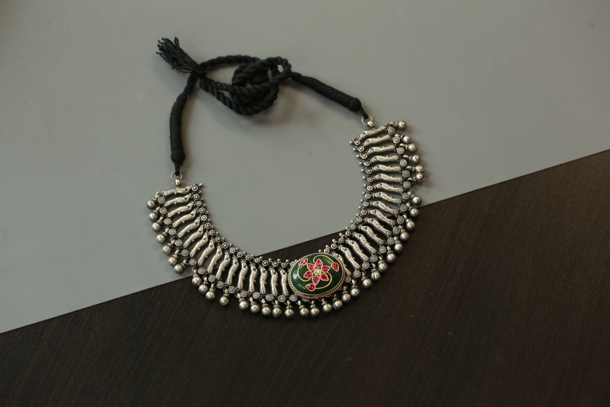 Sara Fusion Inlay Kundan Brass Necklace