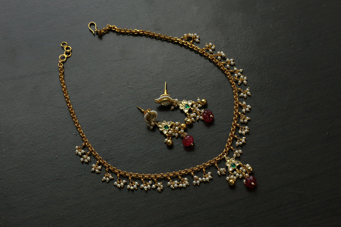 Dainty Pachi Kundan Necklace Set