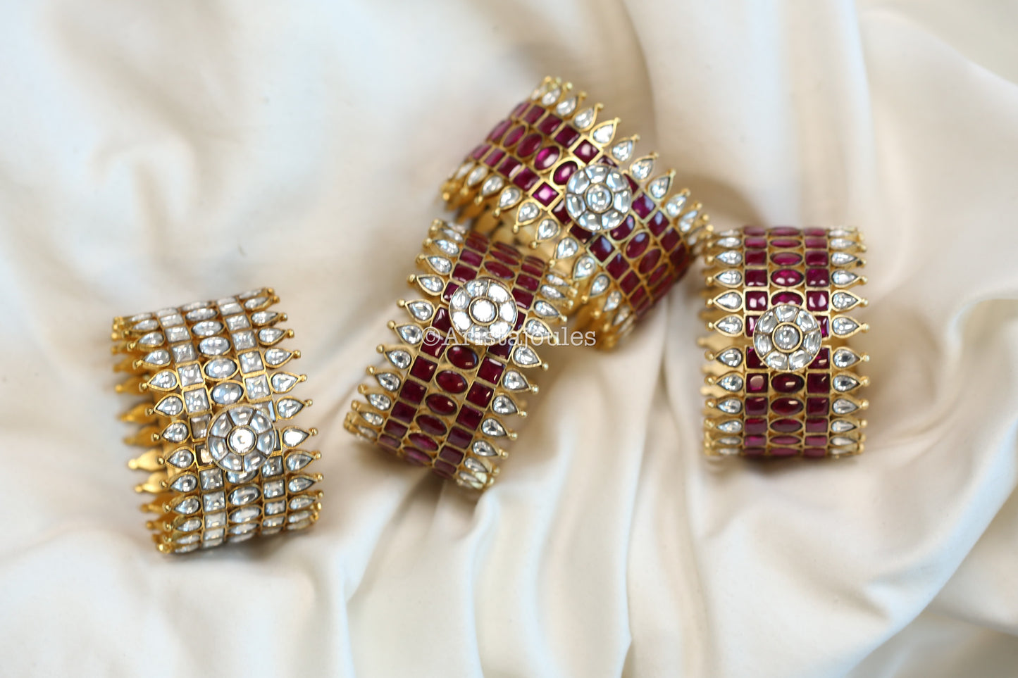 Jodha Premium Designer Jadau Kundan Bangle (Openable)