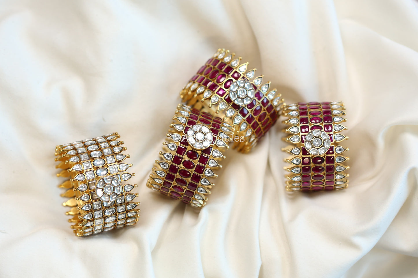 Jodha Premium Designer Jadau Kundan Bangle (Openable)