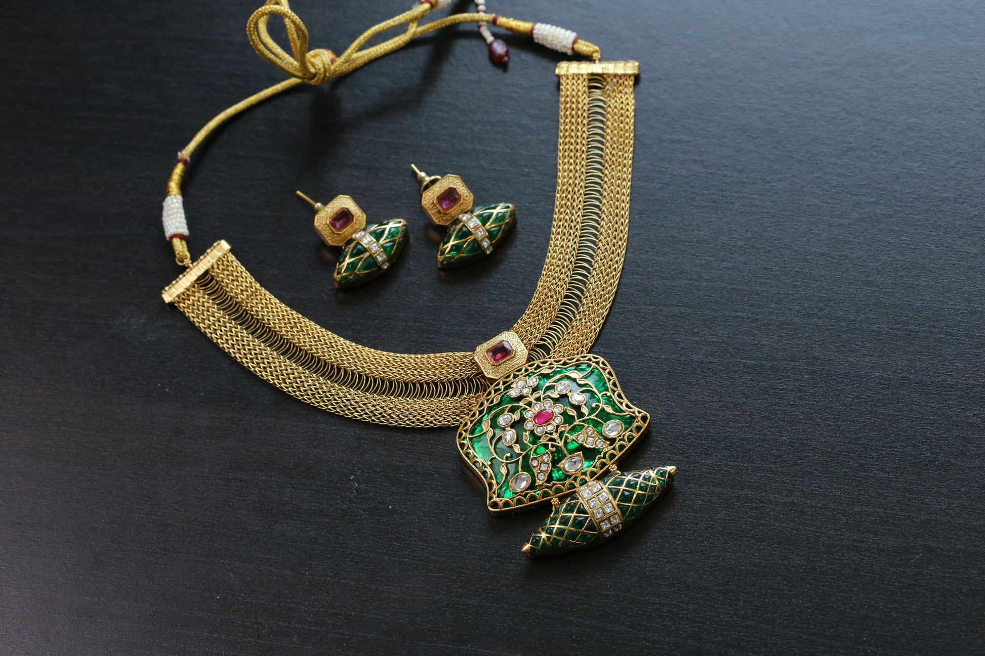 Jadau Tabeej & Inlay Kundan Necklace Set - Green