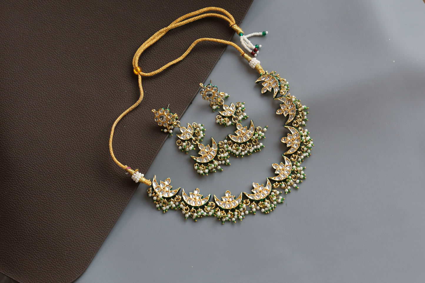 Chand Tara Kundan Necklace Set