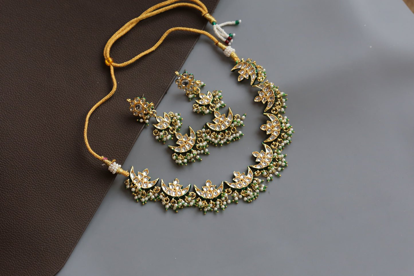 Chand Tara Kundan Necklace Set