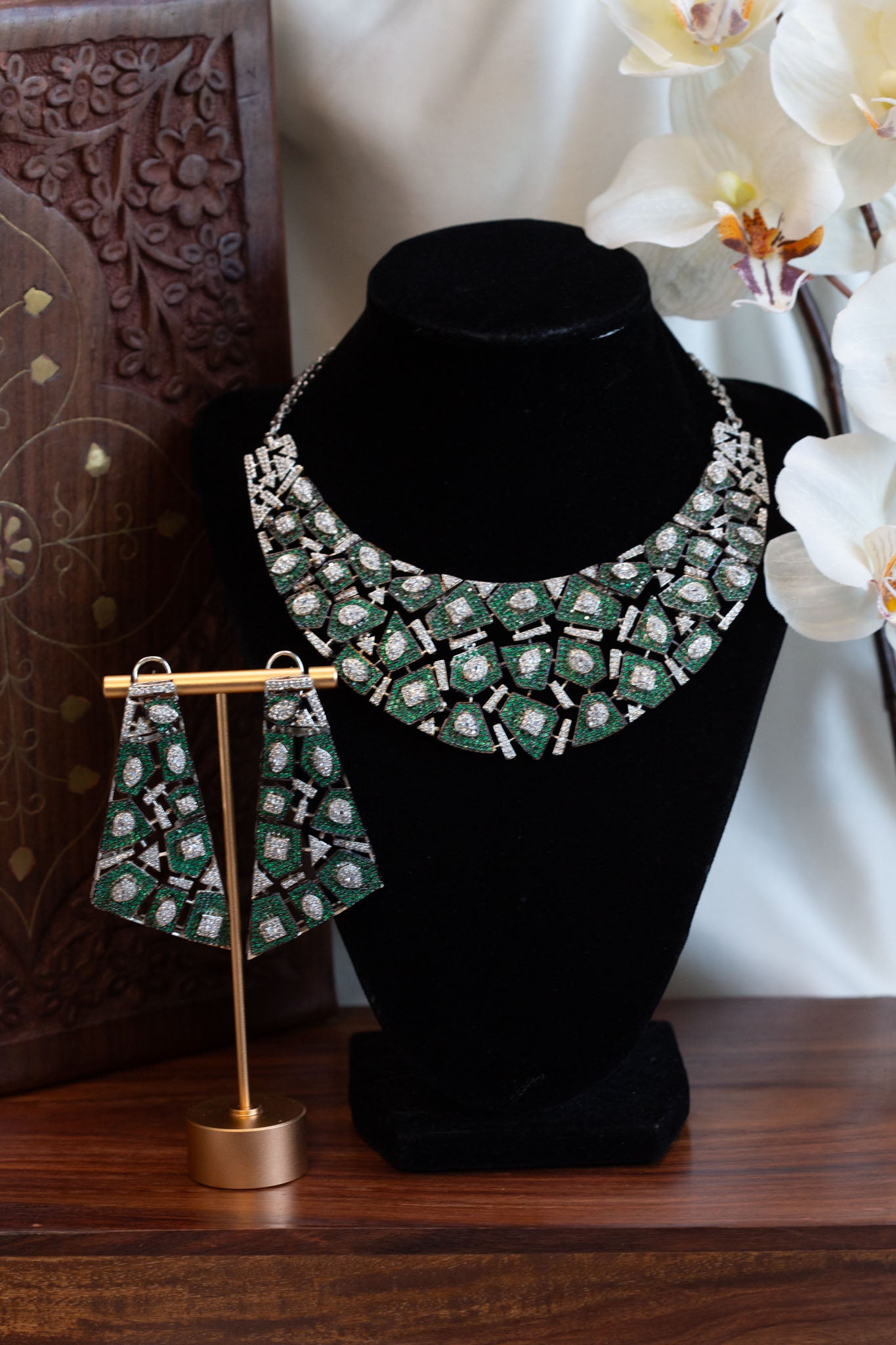 Pave Setting Micro CZ Jahaan Necklace Set - Green