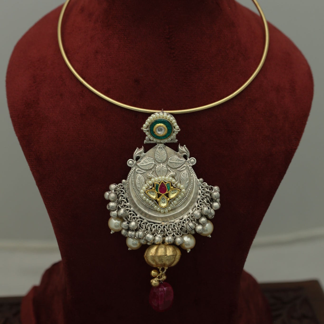 Dual Tone Fusion Kundan Hasli Necklace