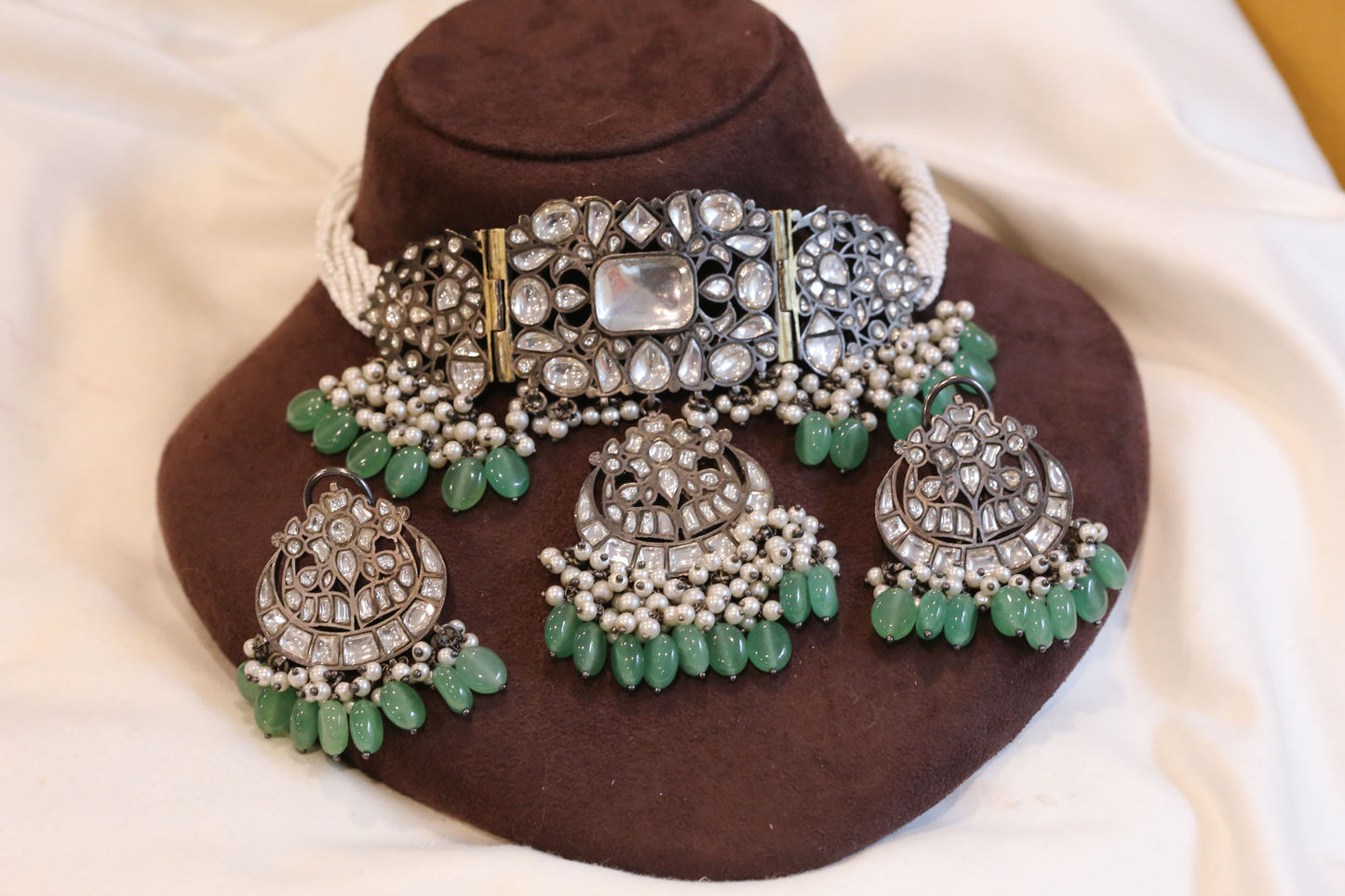 Kashish Victorian Oxidized Faceted Jadau Kundan Choker Set