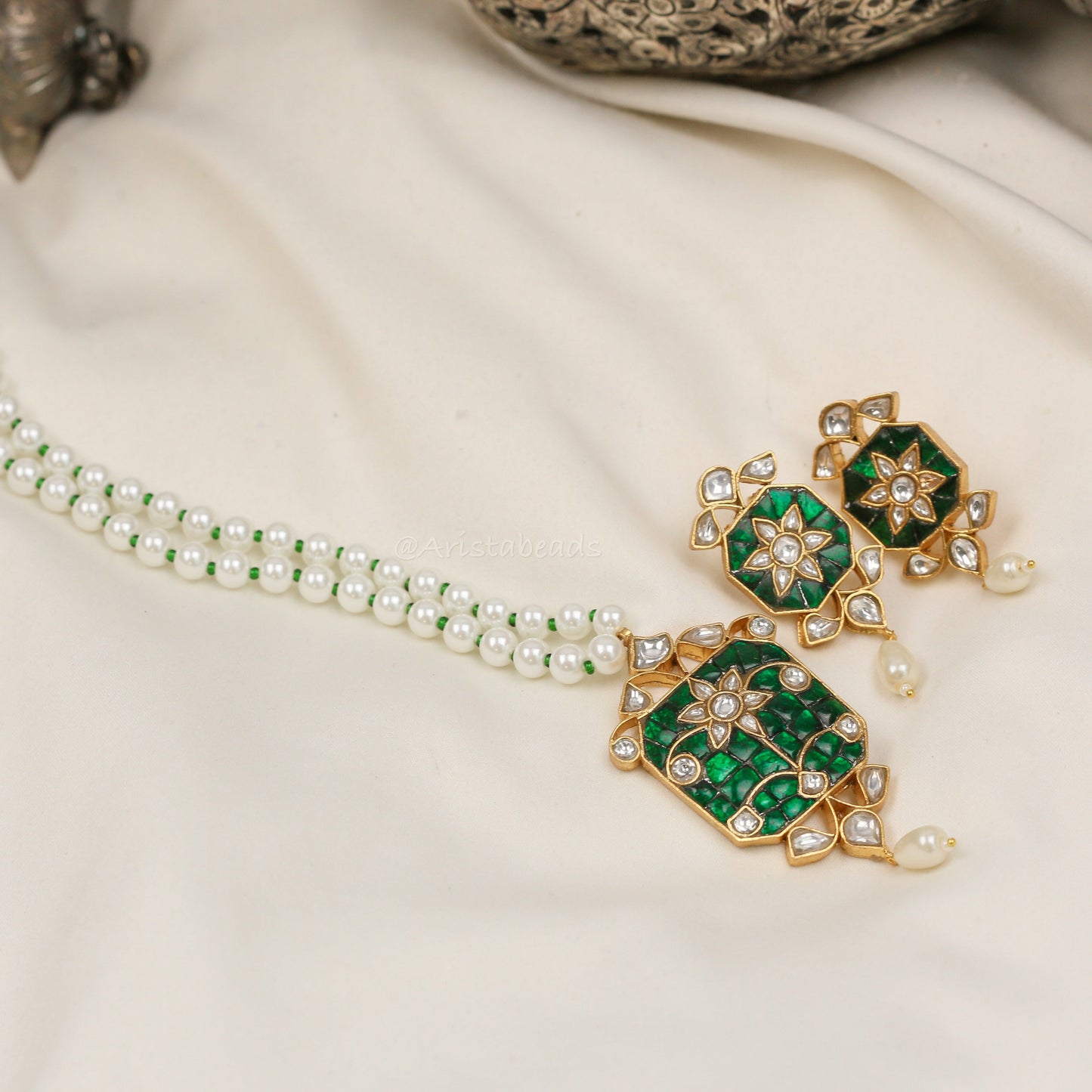 Jadau Takkar Kundan Work Necklace Set (104-16)- Green