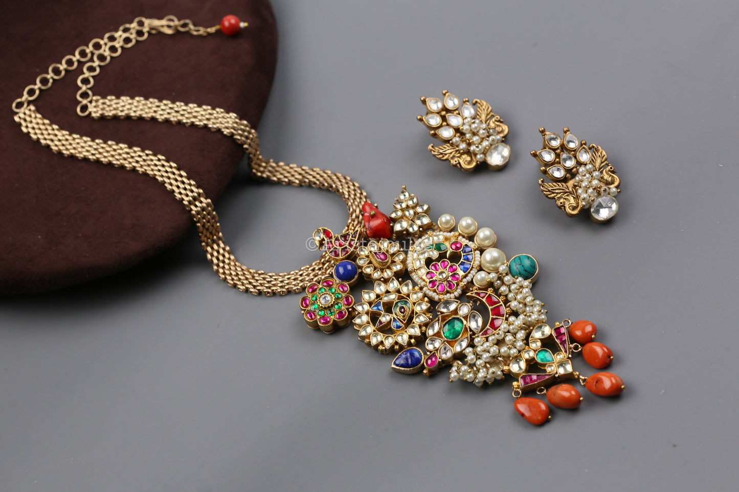 Eesha Designer Semiprecious Stone Kundan Set