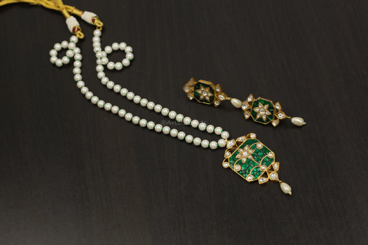 Jadau Takkar Kundan Work Necklace Set (104-16)- Green