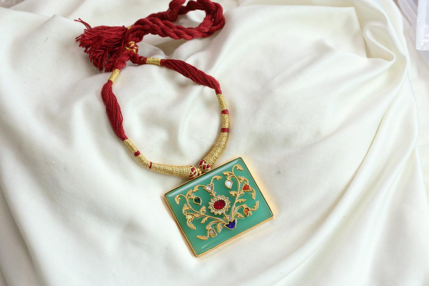 Inlay Kundan Work Pendant Thread Necklace