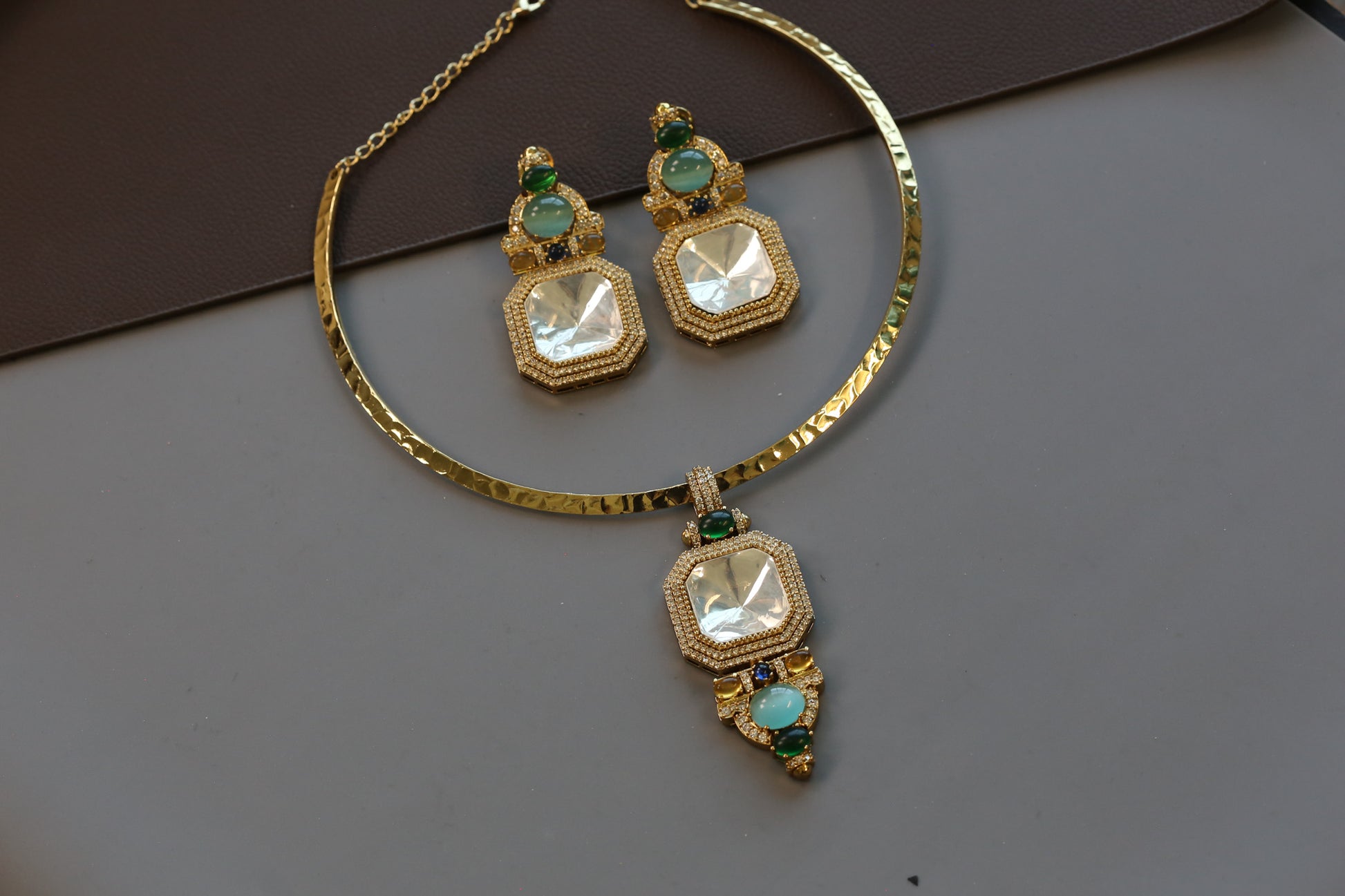Mehnaaz Contemporary Polki & Semiprecious Stones Hasli Set - Green