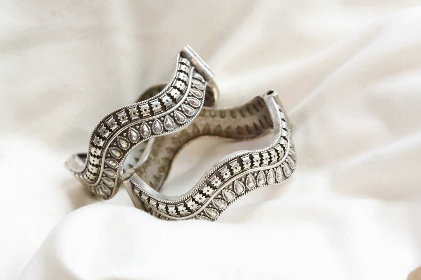 Faarha Look Alike Bangle