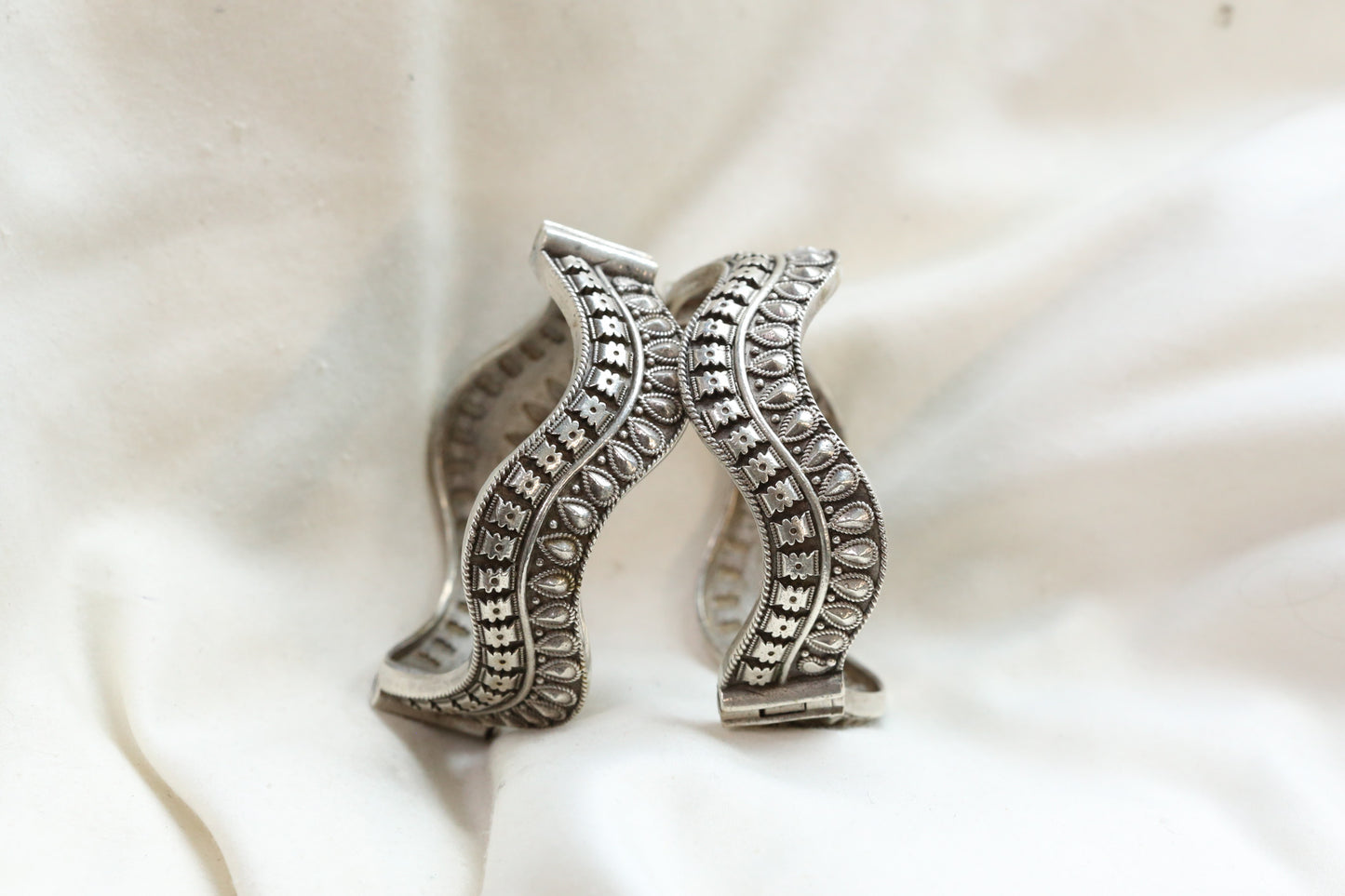 Faarha Look Alike Bangle