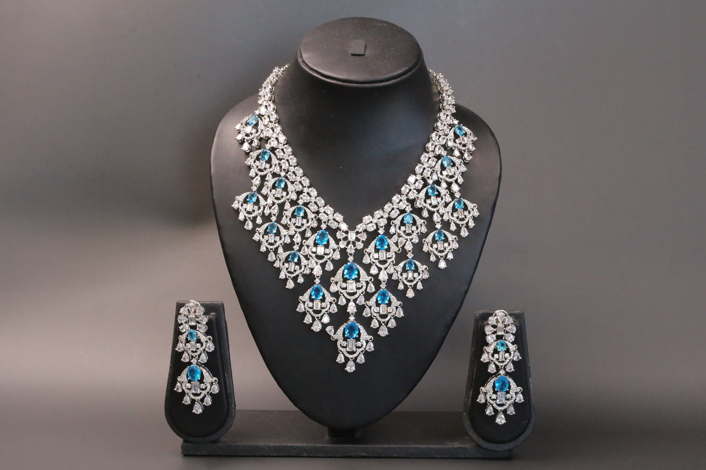 Premium Solitaire CZ & Blue Stones Necklace Set