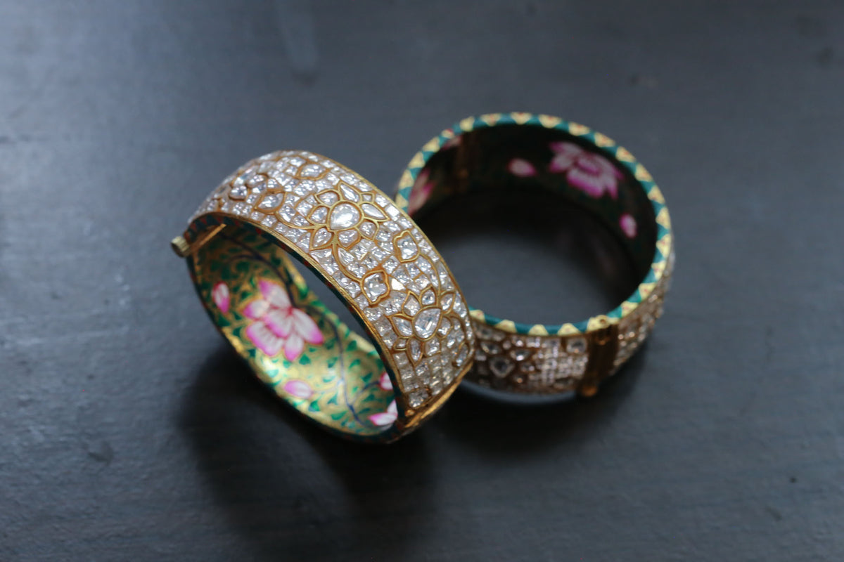 Aayat Takkar Jadau Kundan Bangle - Clear