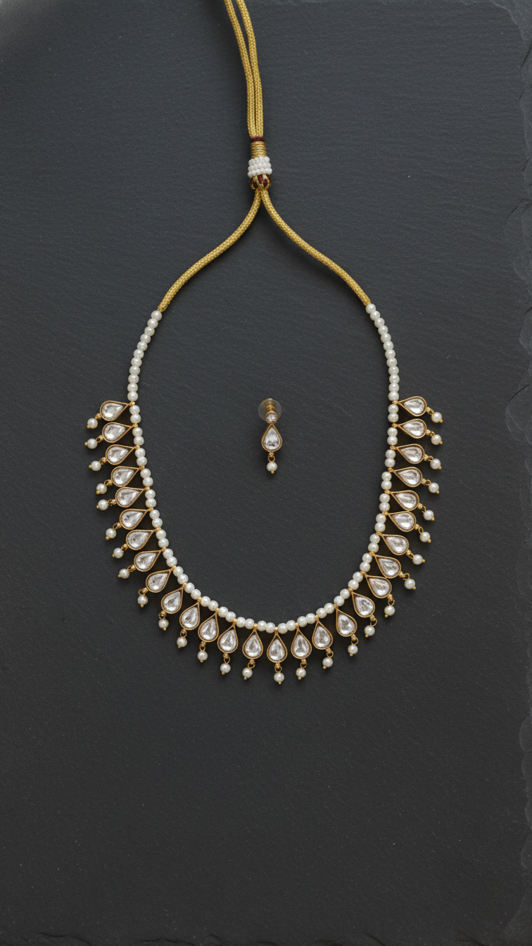 Aarti Kundan Jadau Necklace Set