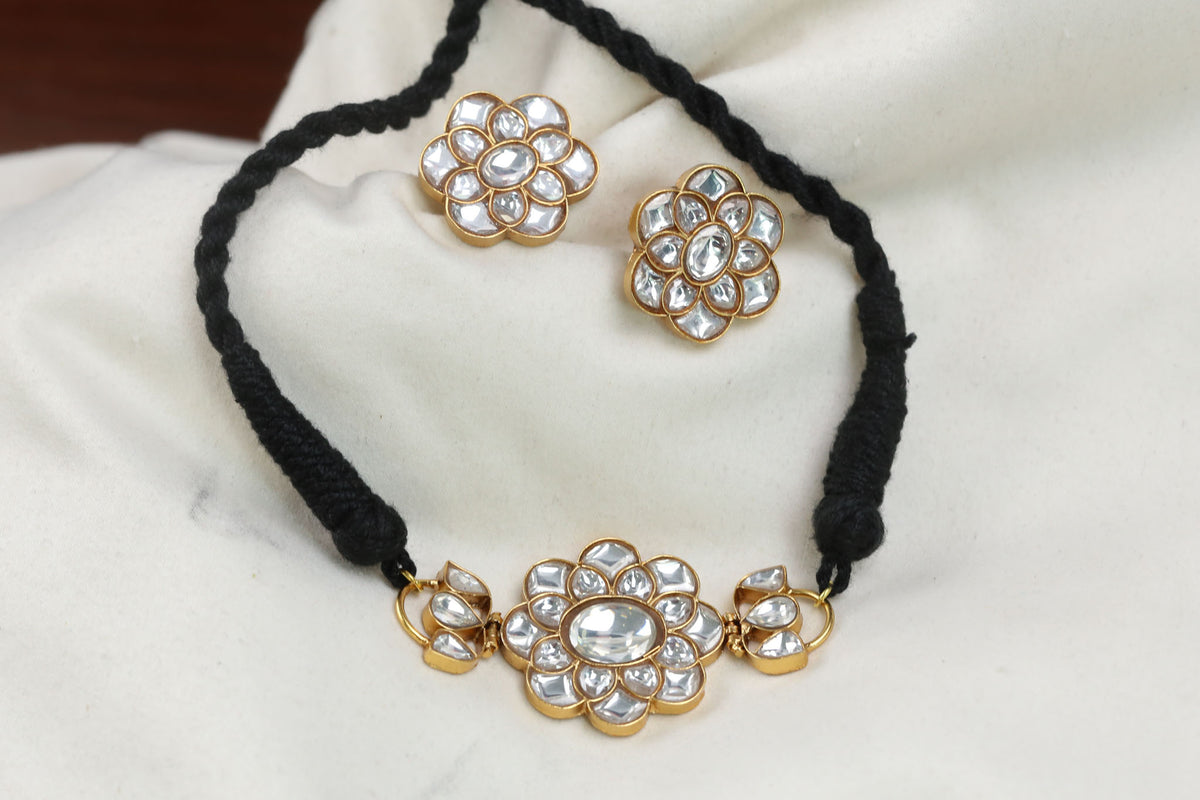 Dainty Jadau Kundan Choker Set