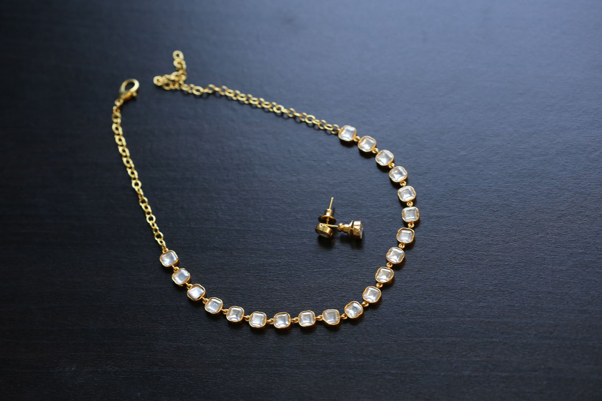Shrija Dainty Kundan Necklace Set